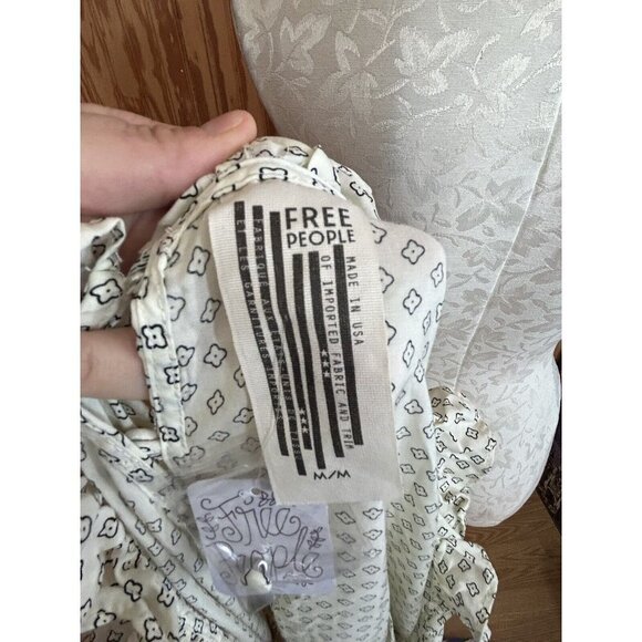 Free People Deep V-Neck Cream Mini Dress Sheer Ruffle Bust Clack Floral NWT M - Picture 10 of 12